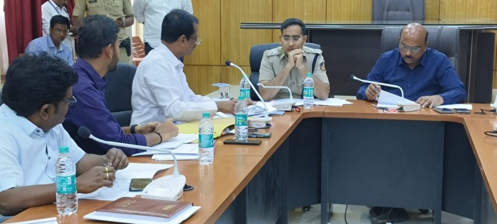 ರಸ್ತೆ ಅಪಘಾತ : ನಿರ್ವಹಣೆ ಅಧಿಕಾರಿಯ ಮೇಲೆ ಎಫ್.ಐ.ಆರ್ ಜಿಲ್ಲಾಧಿಕಾರಿ ಟಿ.ವೆಂಕಟೇಶ್