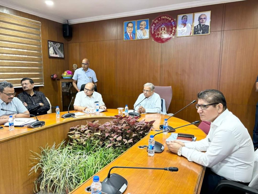 3,341 ಕೋಟಿ ವೆಚ್ಚದಲ್ಲಿ ಚಿಕ್ಕಜಾಜೂರು-ಚಿತ್ರದುರ್ಗ-ಚಳ್ಳಕೆರೆ-ಬಳ್ಳಾರಿ ರೈಲ್ವೆ ಡಬ್ಲಿಂಗ್ ಯೋಜನೆಗೆ ಪ್ರಸ್ತಾವನೆ: ಸಂಸದ ಗೋವಿಂದ ಕಾರಜೋಳ