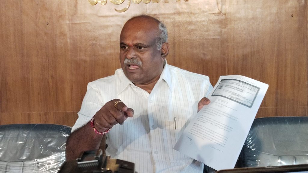 ನಗರಸಭೆ ಸದಸ್ಯ ದೀಪಕ್(ದೀಪು) ಆರೋಪ ಸತ್ಯಕ್ಕೆ ದೂರವಾದದ್ದು: ನಿವೃತ್ತ ವಲಯರಣ್ಯಾಧಿಕಾರಿ ರಾಮಮೂರ್ತಿ